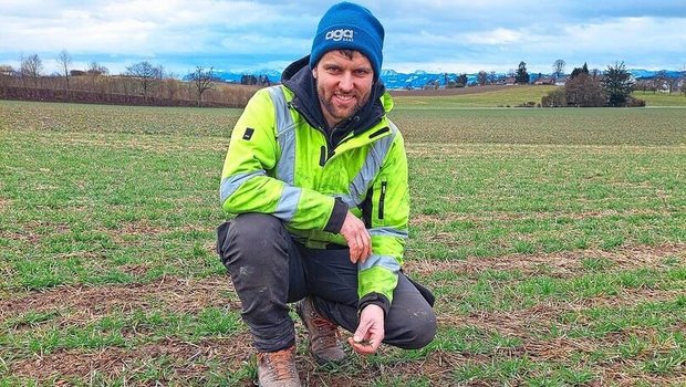 Benjamin Denzler macht regelmässig Blattsaftanalysen von seinen Kulturen, um zu sehen, wie die aktuelle Nährstoffversorgung aussieht. 