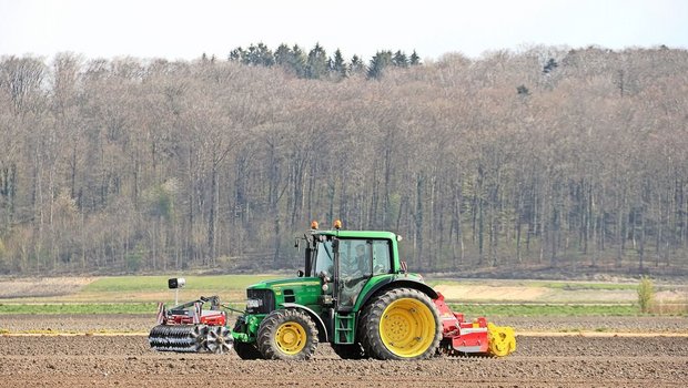 Laut Kostenkatalog sind die Kosten für die Nutzung von Landmaschinen im Vergleich zum Vorjahr mehrheitlich stabil geblieben. 