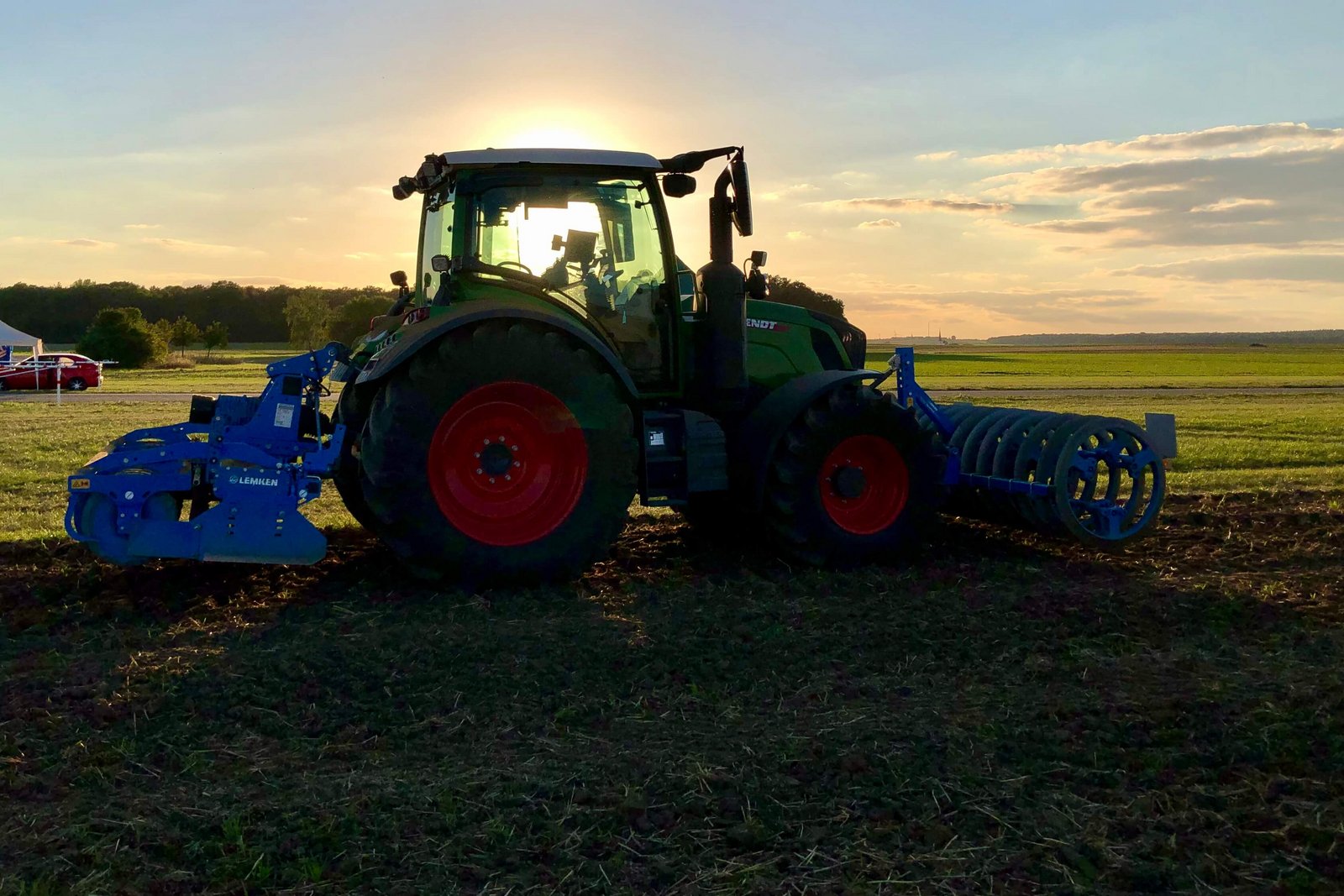 Kraftprotz mit roten Felgen: Die neuen Fendt 700 Vario Gen7