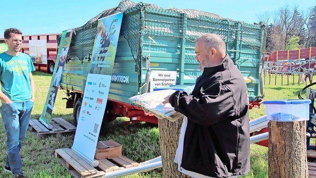 Daniel Haffa leistete punkto Recycling von Siloballenfolien Pionierarbeit. Er erklärte den Besuchern, wie es dazu kam.