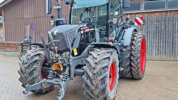 Das Doppelrad erhöht die Hangstabilität und ist nicht an der RDA angeschlossen. 