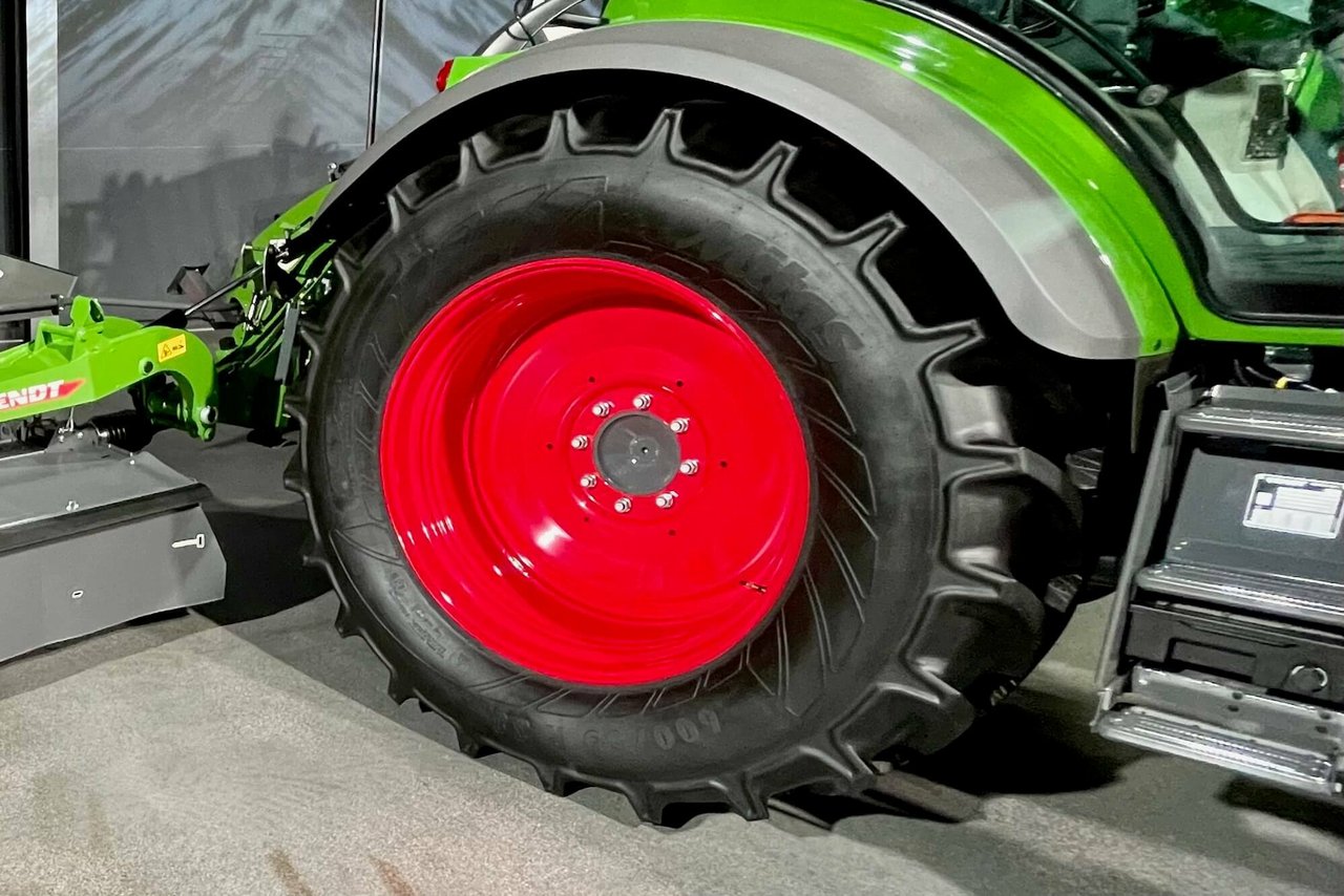 22 Prozent der neuen Traktoren in der Schweiz sind grün mit roten Felgen – also von Fendt. (Bild: Jürg Vollmer / «die grüne»)