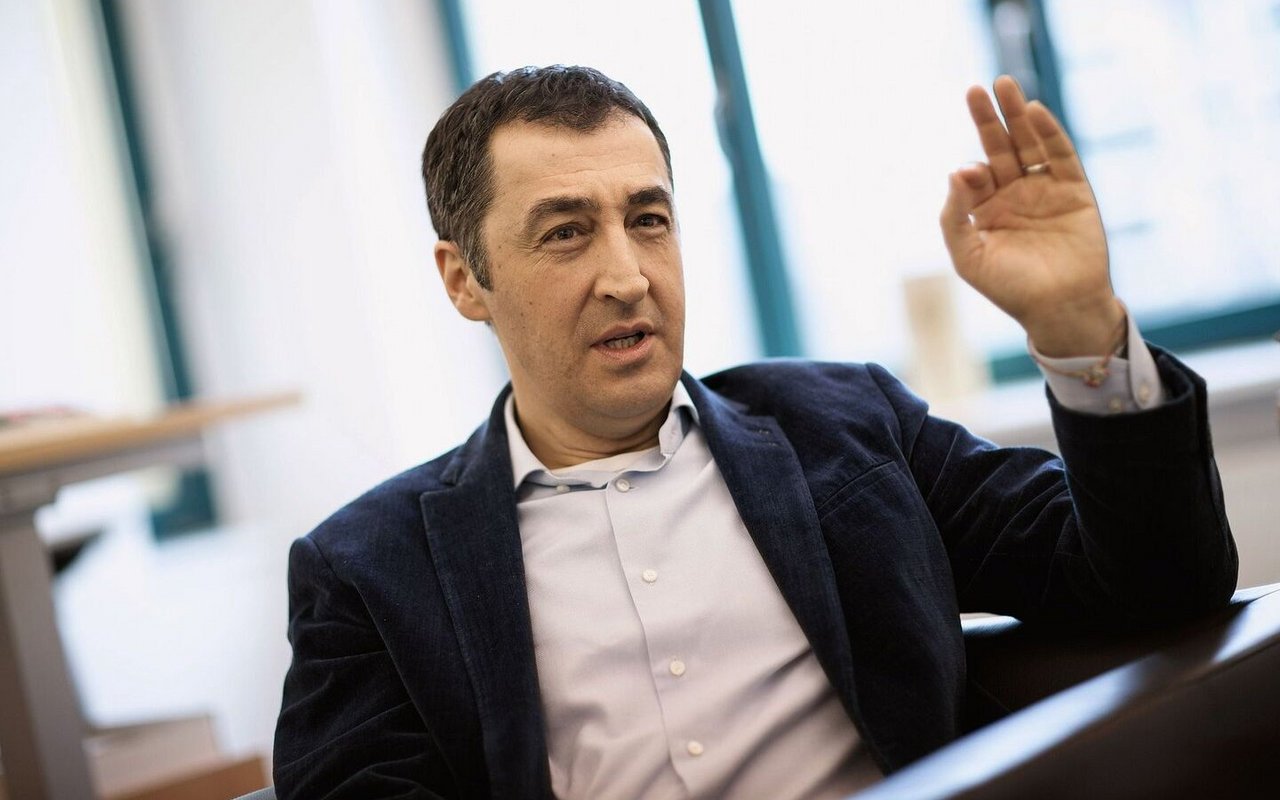 Porträt von Cem Özdemir, deutscher Landwirtschaftsminister.