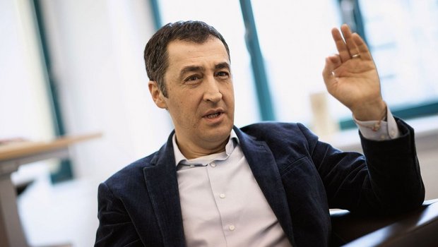 Porträt von Cem Özdemir, deutscher Landwirtschaftsminister.