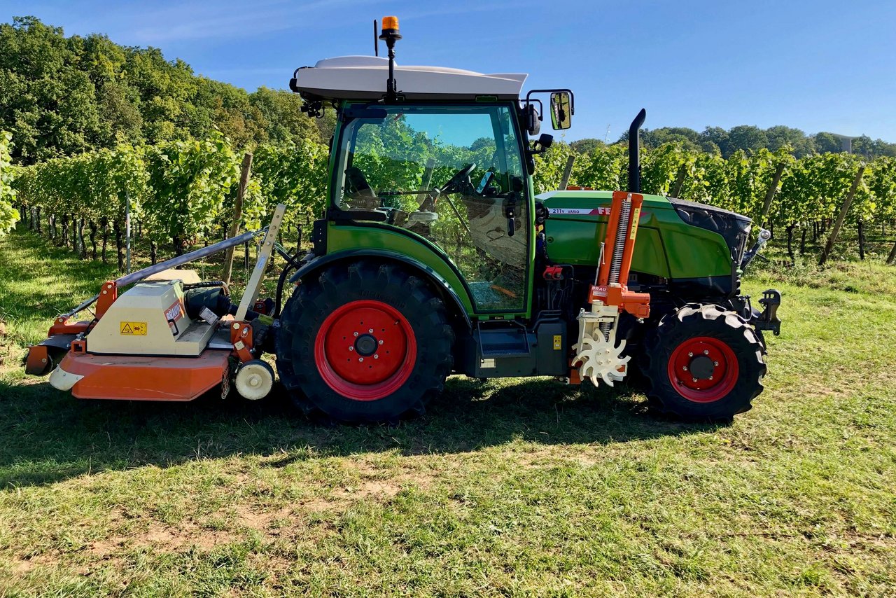 Der Fendt 211V Vario, Jahrgang 2021 – ein Kleintraktor für den Weinbau. (Bild: Jürg Vollmer)