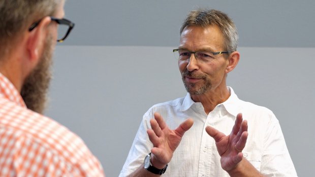 Im Kreuzverhör: Bio-Suisse-Präsident Urs Brändli über Marktanteile, Spermasexing, Bruderhähne und Gentech Bio Suisse-Präsident Urs Brändli im Kreuzverhör. (Bild: «die grüne» / Martina Rüegger)
