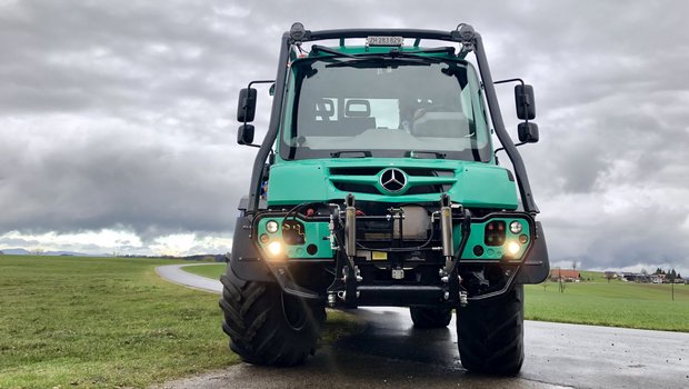 Der Agrar-Unimog U 530 ist ein vielseitiger Geräteträger für die Landwirtschaft. (Bild: «die grüne»)