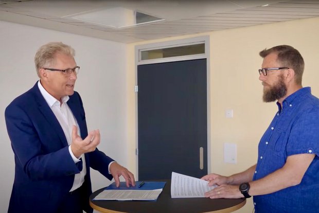 Kupfer-Ersatz: Knut Schmidtke (FiBL) und Martin Keller (Fenaco) im Interview FiBL-Direktor Knut Schmidtke im Interview mit «die grüne»-Chefredaktor Jürg Vollmer. (Bild: «die grüne» / Sam Rolli)