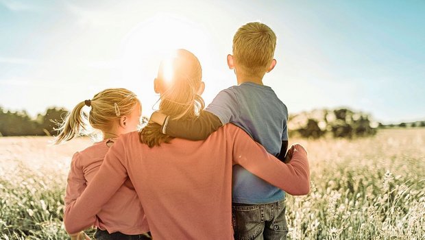 In der Schweiz endet fast jede zweite Ehe mit einer Scheidung. Sind Kinder da, stellen sich nun viele Fragen. Oft übernimmt ein Elternteil nach der Trennung mehr Verantwortung.