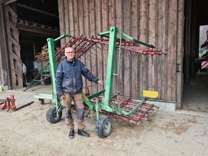 Diesen Striegel nutz Diesen Striegel nutzt Christoph Schmid seit gut 30 Jahren. Die Maschine prägt den biologischen Anbau und erbringt bei einem gezielten Gebrauch eine gute Einsatzwirkung.