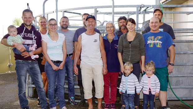 «Wir stehen hinter unserem Metzger» lautet die Botschafter dieser Landwirte, die ihre Tiere in der Hausschlachtanlage Degersheim und Umgebung schlachten lassen. (Bilder Michael Götz)