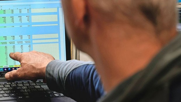 Seit 20 Jahren berechnet Landwirt Andreas Nussbaumer die Vollkosten jedes Jahr selbst. Er verwendet das Vollkostenprogramm «AgriCo Calc» von Agridea. 