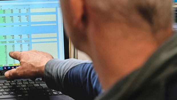 Seit 20 Jahren berechnet Landwirt Andreas Nussbaumer die Vollkosten jedes Jahr selbst. Er verwendet das Vollkostenprogramm «AgriCo Calc» von Agridea. 