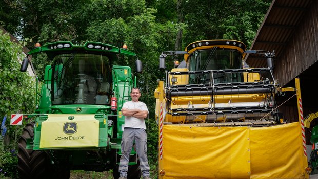 Peter Kiener und seine Mitarbeiter haben die Mähdrescher gut auf die Saison vorbereitet. Bild: Samuel Rolli