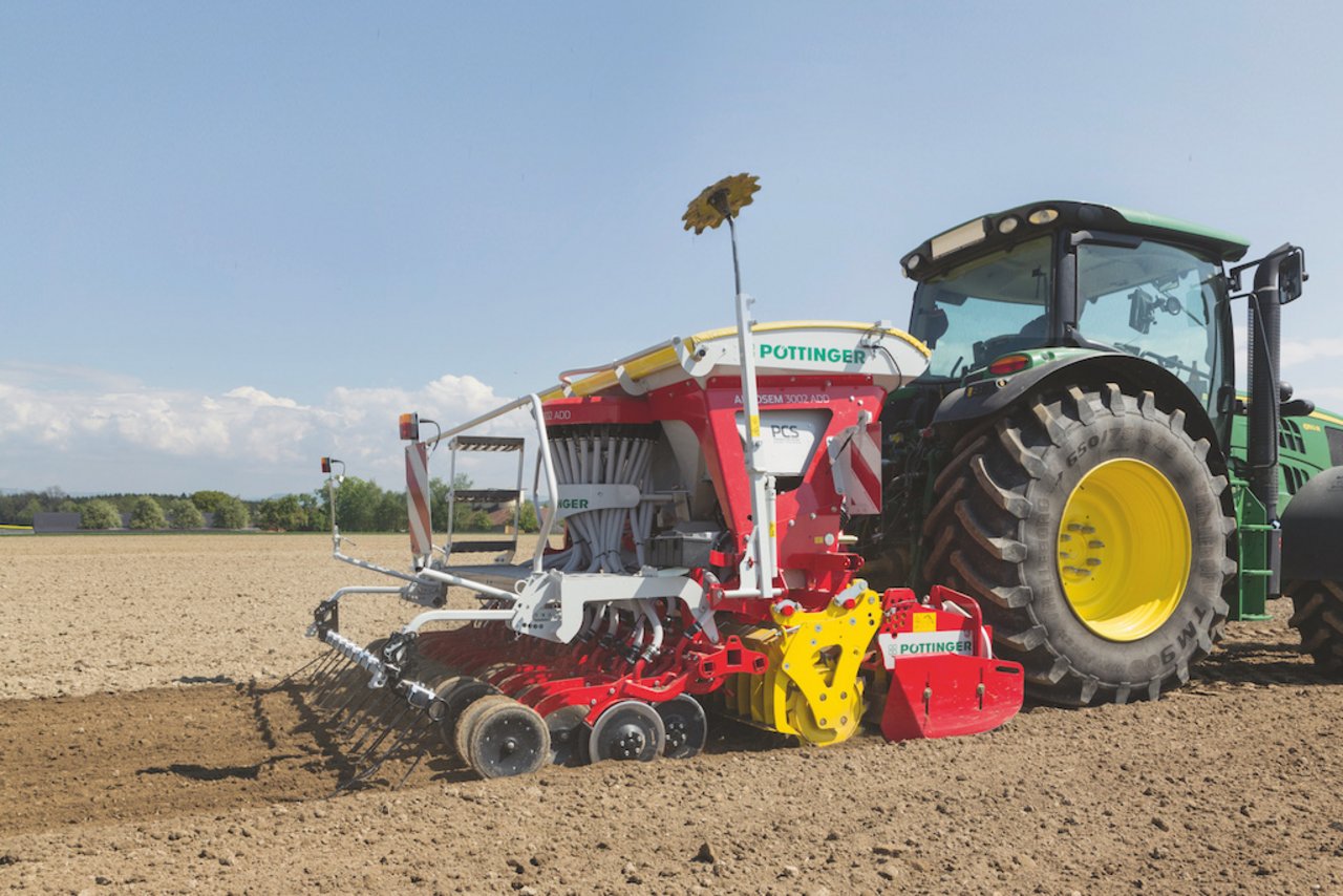 Die Aerosem-Sämaschine von Pöttinger verfügt über Section Control. Bild: zvg