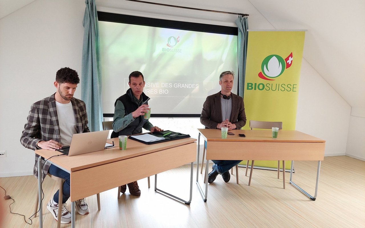 An einer Medienkonferenz im waadtländischen Yvonand stellte Bio Suisse ihre Ackerbauoffensive vor, (von links) Andreas Bisig, Christian Rytz, David Herrmann.