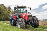Massey Ferguson 6270, der TraumTraktor von Lohnunternehmer Steve Zurkinden aus Tentlingen FR. Bild: Pia Neuenschwander 