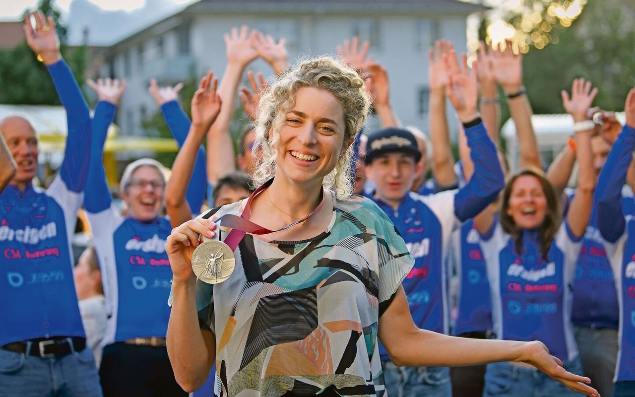 Radsportlerin Marlen Reusser gewann Ende Juli an den Olympischen Spielen in Tokyo Silber im Zeitfahren (hier bei einem Empfang in Hindelbank BE). 