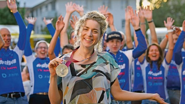 Radsportlerin Marlen Reusser gewann Ende Juli an den Olympischen Spielen in Tokyo Silber im Zeitfahren (hier bei einem Empfang in Hindelbank BE). 