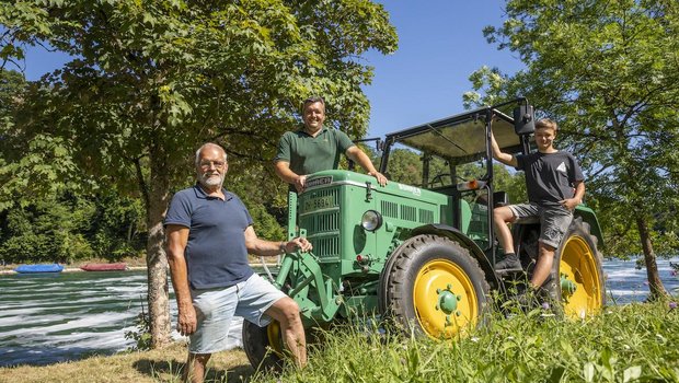 Der Bührer PF 21 ist der TraumTraktor der ganzen Familie Studer. Bild: Gian Vaitl