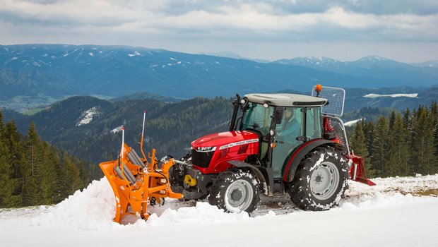 Die MF 3700 AL «Alpine»-Traktoren von Massey Ferguson vereinigen Effizienz und Komfort mit «Kletterfähigkeit». Bild: zVg