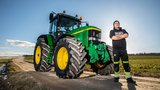 Der John Deere 7810 ist der Traumtraktor von Marc Wüthrich (24) aus Diemerswil BE. (Bild: «die grüne» / Pia Neuenschwander)