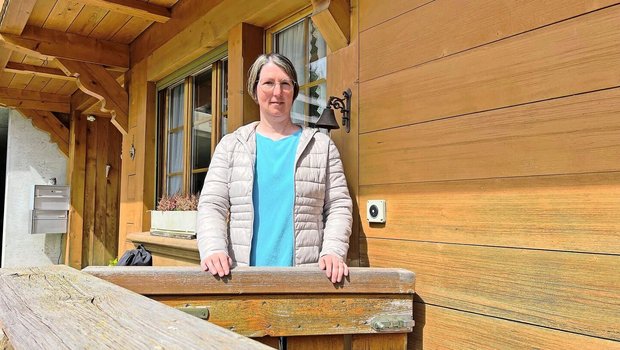 Zu Hause seit bald 25 Jahren: Bäuerin Brigitte Haas auf ihrem Betrieb Bergli auf 950 m ü. M. in Marbach LU, Gemeinde Escholzmatt-Marbach.
