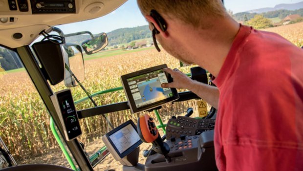 Barto powered by 365FarmNet – digitaler Hof-Manager für Schweizer Landwirte Die Generation Z ist mit der digitalen Welt aufgewachsen. Die Technik ist für sie ein Kinderspiel. Und Kommuniziert wird heute anders als noch vor 40 Jahren. Bild: (zVg)