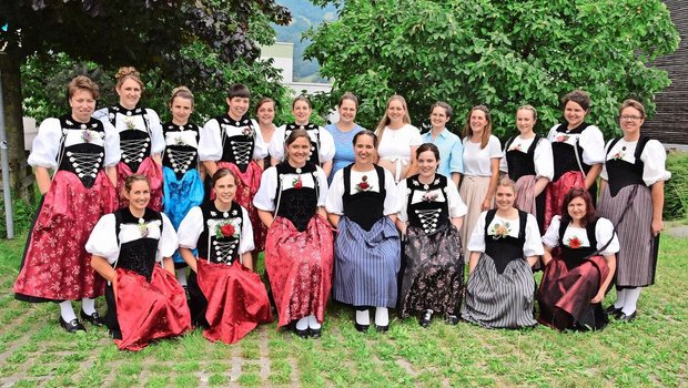 Die Absolventinnen a Die Absolventinnen aus dem Kanton Bern waren zahlreich an der Diplomfeier am Plantahof im bündnerischen Landquart vertreten, um ihren Fachausweis entgegenzunehmen.