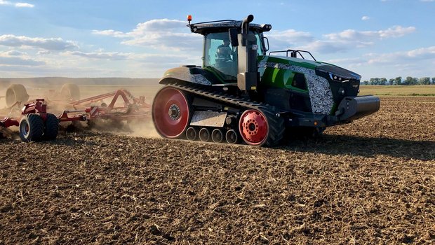 Fendt 1167 Vario MT Raupentraktor mit 673 PS (Bild: «die grüne» / Jürg Vollmer)