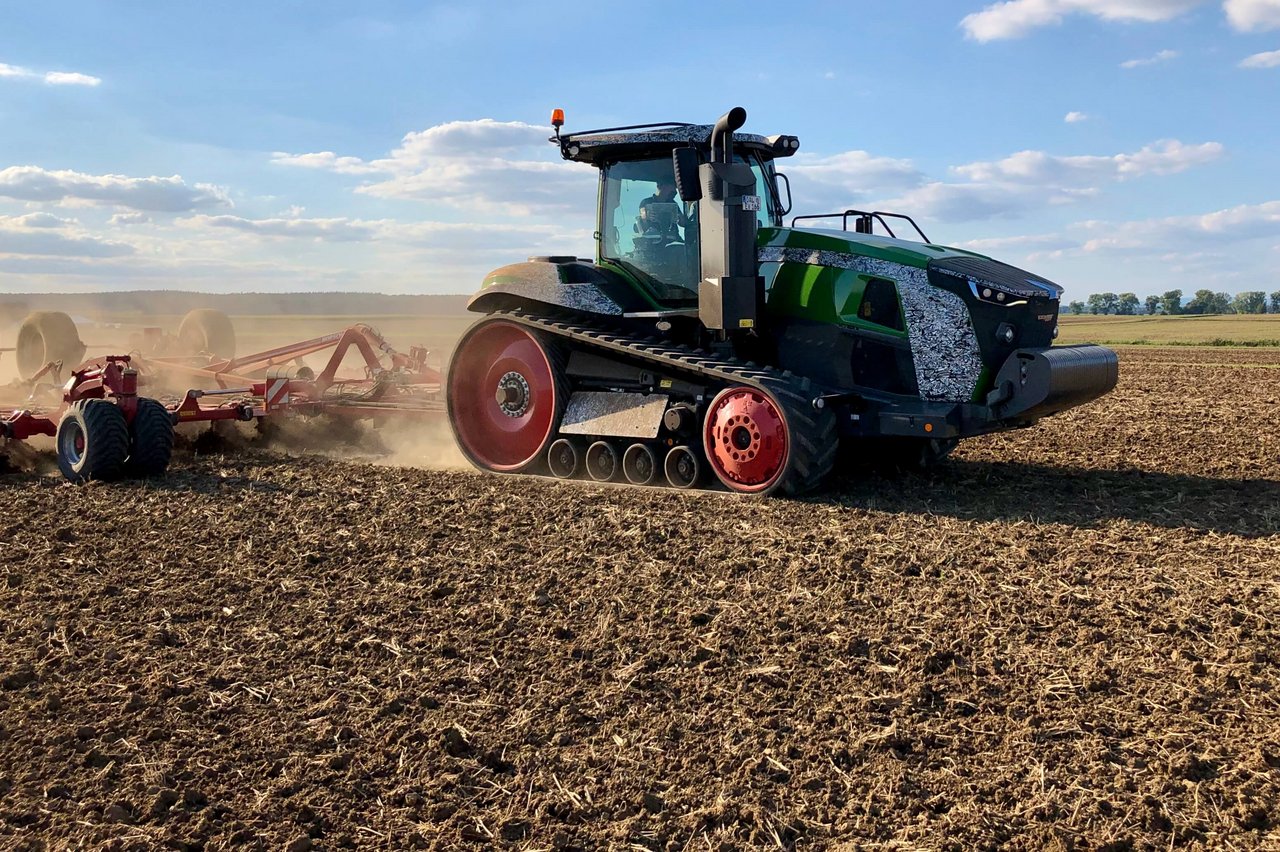 Fendt 1167 Vario MT Raupentraktor mit 673 PS (Bild: «die grüne» / Jürg Vollmer)