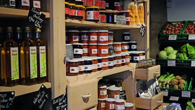 Ein gepflegter Hofladen mit Produkten des eigenen Betriebs und Partnern: Wenn er erfolgreich ist, steckt nicht nur Zeit und Geld dahinter, sondern auch ein durchdachtes Marketingkonzept.