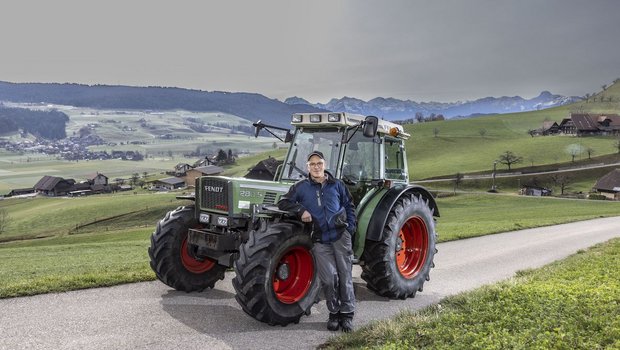 Der Fendt Farmer 280 S ist Adrian Eberhards Traumtraktor. (Bild: «die grüne» / Pia Neuenschwander)
