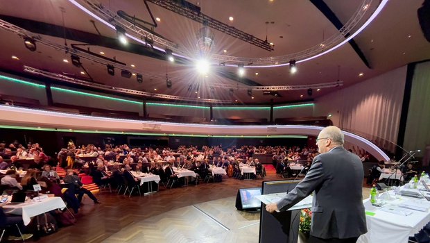 SBV-Präsident Markus Ritter am Rednerpult.