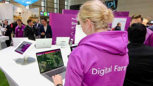 Smart Farming-Demonstration an der Agritechnica 2017. Bild: Jürg Vollmer