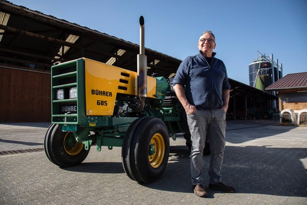 TraumTraktor: Bührer 685 von Martin Zimmermann Bührer 685, der TraumTraktor von Martin Zimmermann aus Cham ZG. Bild: Pia Neuenschwander