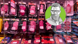 Fleischablage in einem Supermarkt als Symbolbild.
