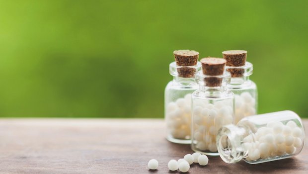 Die Masterarbeit von Melanie Glaus, HAFL, belegt erstmals, dass Schweizer Milchbauern vor allem auf Homöopathie setzen, wenn sie Komplementär-Medizin bei ihren Milchkühen einsetzten. Bild: Fotolia