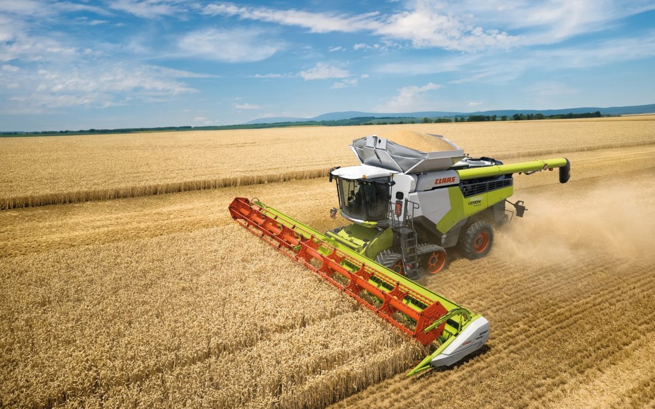 Von Mäh-Dresch-Binder, der 1936 erschienen, ist bis zum Lexion 8900 Terra Trac Vario 1230: Claas ist europäischer Marktführer bei Mähdreschern. Bild: Claas