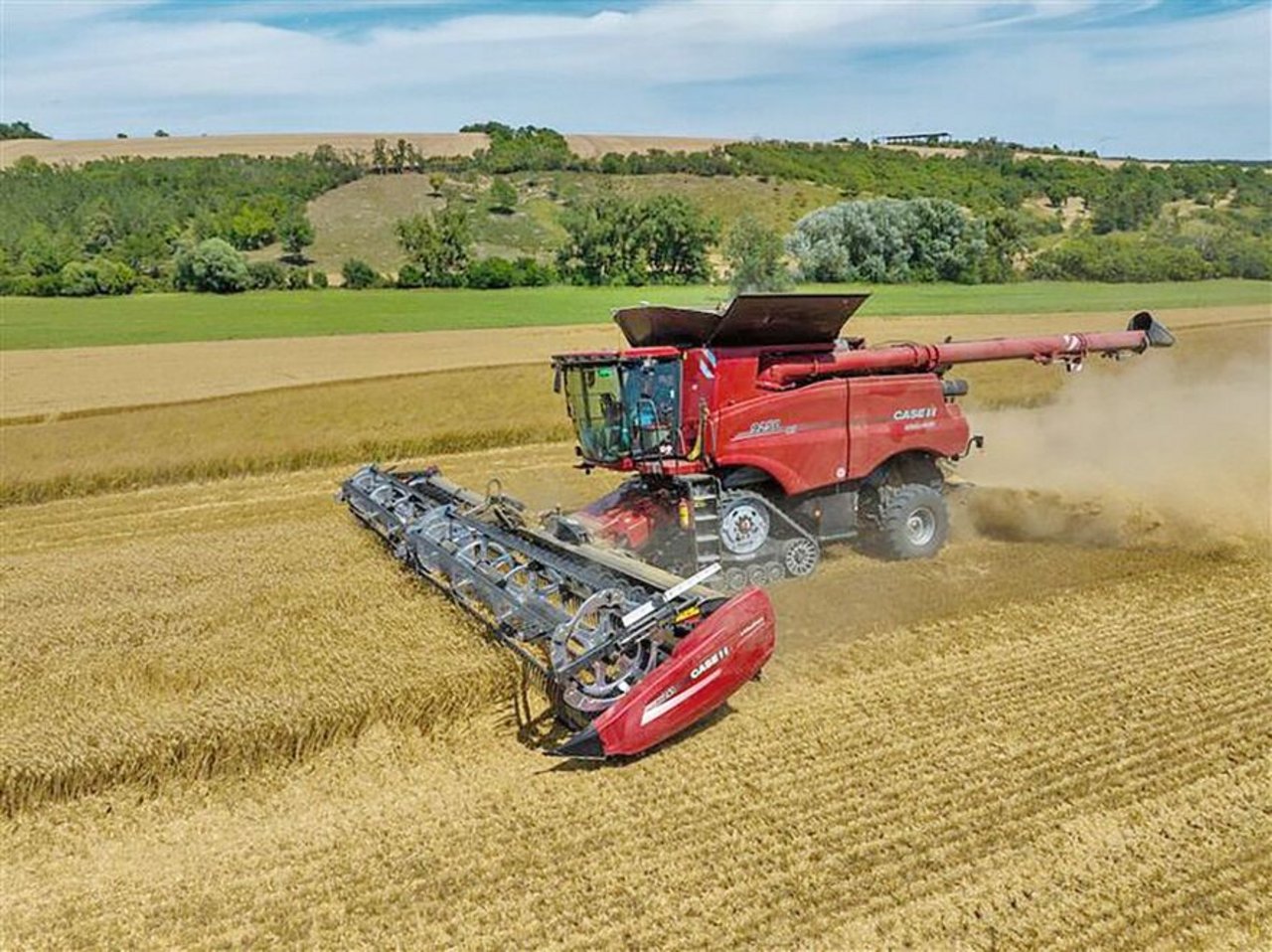 Der Case-IH Axial-Flow Mähdrescher scannt den Bestand vor dem Schneidwerk. So kann die Durchsatzregelung früher angepasst werden.