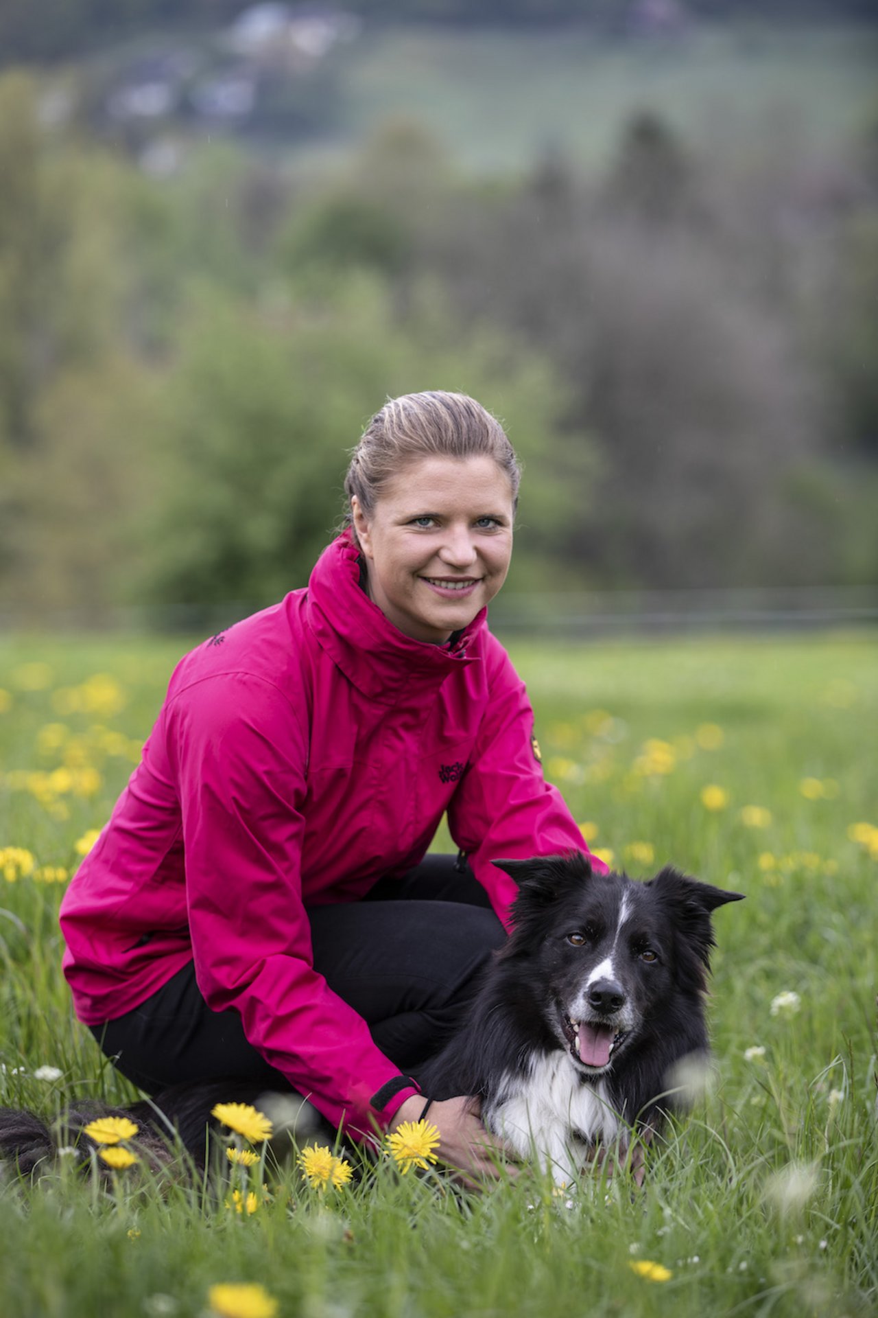 Melanie Glaus, HAFL, hat eine Studie zur Anwendung von Komplementärmedizin bei Milchvieh verfasst. Bild: pia Neuenschwander