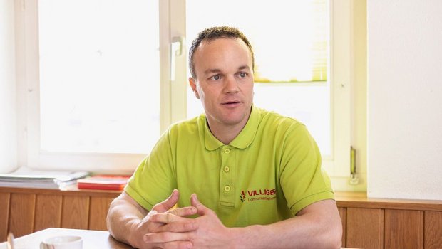 Marcel Villiger will mit möglichst wenig Arbeitsintensität gute Ernteerträge erzielen. Marcel Villiger will mit möglichst wenig Arbeitsintensität gute Erträge.