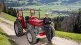 Der Massey Ferguson 135 ist der Traumtraktor von Christian Eggimann aus Rüderswil BE. (Bild: «die grüne» / Pia Neuenschwander)