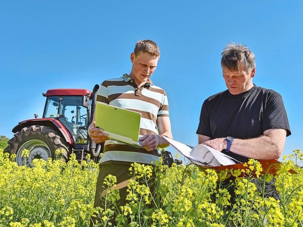 Klimaleistung anerkannt zu bekommen, macht für viele Betriebe Sinn. Nach der Datenerhebung ist es ratsam, die Ergebnisse des Klimarechners mit einer Beratungsperson einzuordnen und Massnahmen zu definieren. 