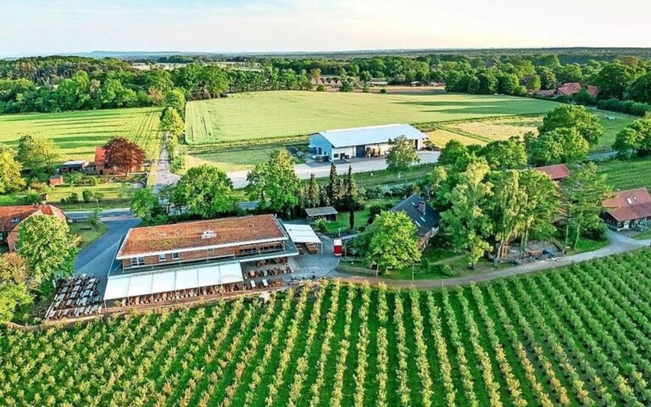 Der Bickbeernhof in Brokeloh liegt zwar etwas abgelegen. Trotzdem zählt der Betrieb dank des tollen Angebots während der Saison viele Besuchende.