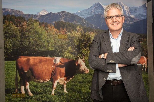 Im Eingangsbereich d Im Eingangsbereich des BLW: Bauernsohn Christian Hofer kennt seine Rolle. Er muss im Umfeld der Verwaltung mehrheitsfähige Lösungen vorschlagen.