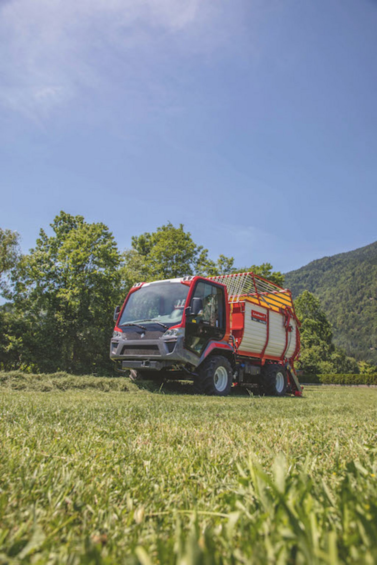 Der Unitrac 92 P5 von Lindner mit dem neusten Perkins-Motor der Stufe 5. Bild: zvg