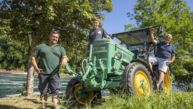 Der Bührer PF 21 ist der TraumTraktor der ganzen Familie Studer. Bild: Gian Vaitl