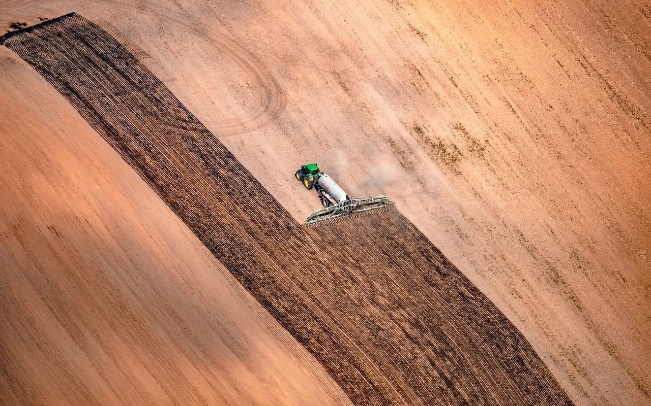 Andere Länder, andere Düngungsnormen. In Deutschland und Frankreich sind nicht nur die Böden anders, sondern auch die Flächen grösser. 